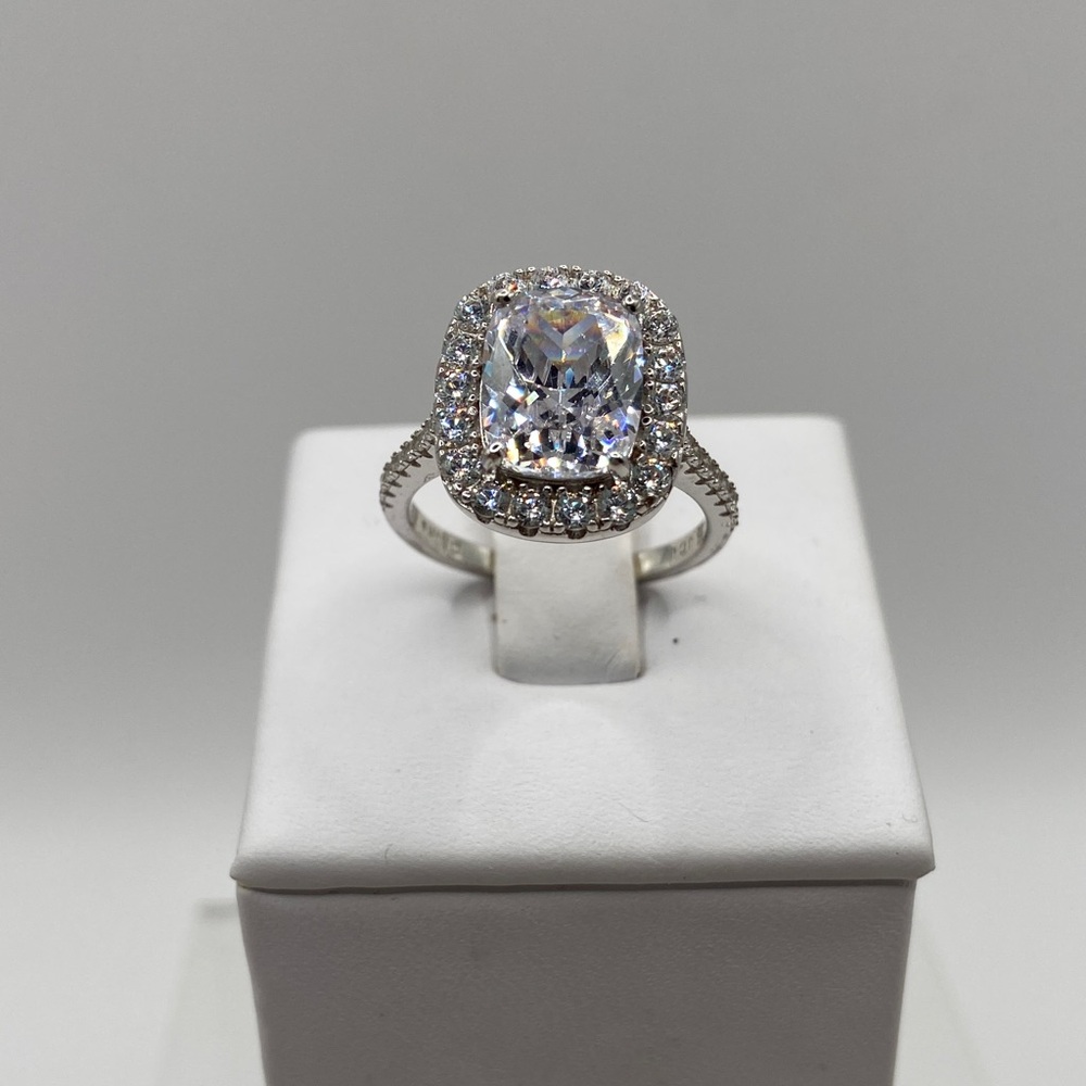 Sterling Silver 925 Radiant Cut Simulated Diamond Halo Ring 7 Wedding Guest New